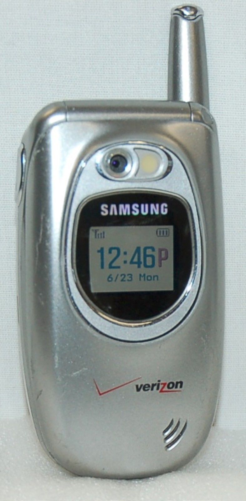 Samsung SCH-A670 Verizon Cellular Flip Phone(Silver) - *Untested*